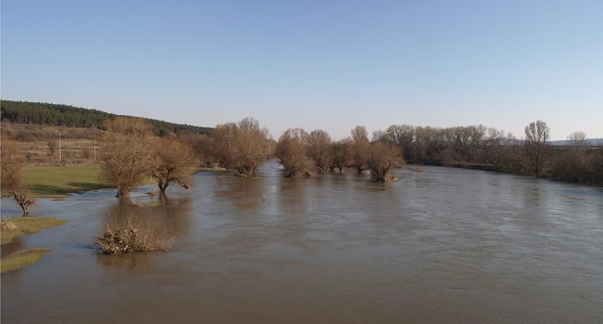 The town of Harmanli, Maritsa River
