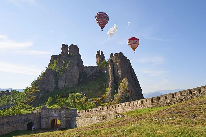 Hot-air balloon trip over Belogradchik 6