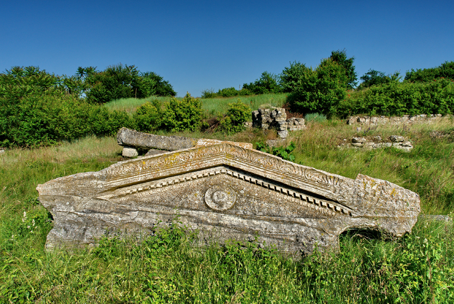 Antique town of Ulpiya Eskus